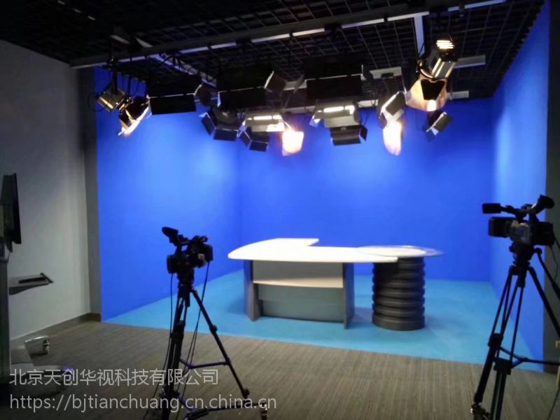 联盟内的不同业态（超市、药店、洗衣店、健身房）共享用户池和数字化基础设施