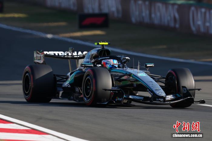 F1中国站冲刺赛拉塞尔夺冠 安东内利创最年轻杆