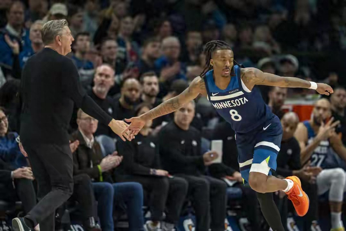 海兰德爆发率队取胜 森林狼赌对了