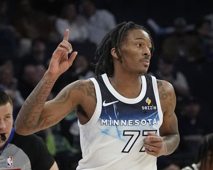 海兰德爆发率队取胜 森林狼赌对了