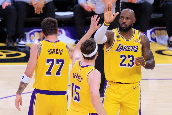 东契奇攻防数据全面解析：湖人攻防效率达联盟