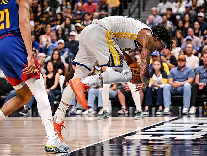 丹佛掘金下半场发力轻取金州勇士 桑托斯表现低