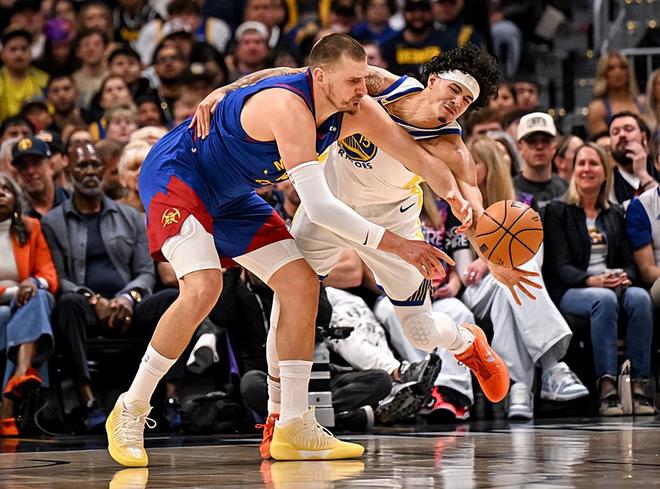 丹佛掘金下半场发力轻取金州勇士 桑托斯表现低