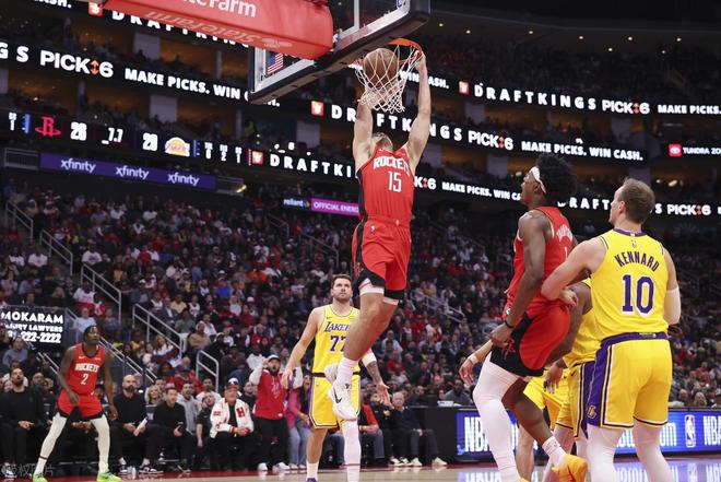 詹姆斯vs杜兰特：湖人火箭大战引爆季后赛对决