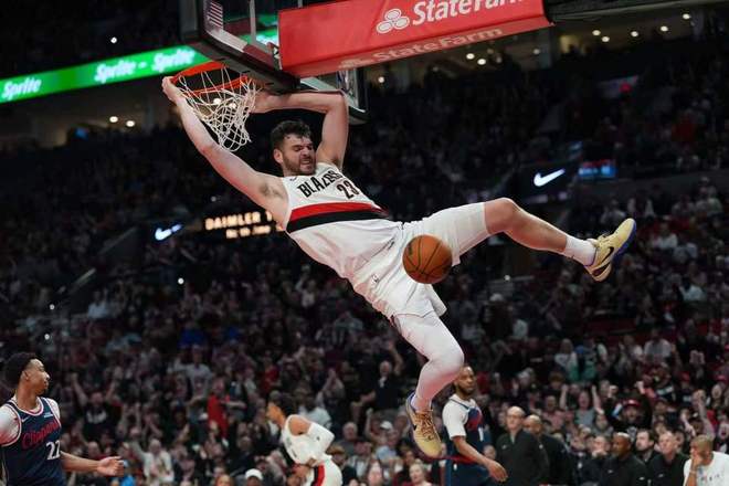 开拓者力克快船反超西部第八 杨瀚森替补登场零