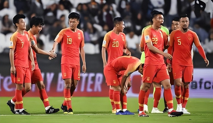 韦世豪率队领跑中超 韩鹏飞迎来职业生涯新高点