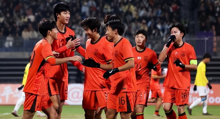 韦世豪率队领跑中超 韩鹏飞迎来职业生涯新高点